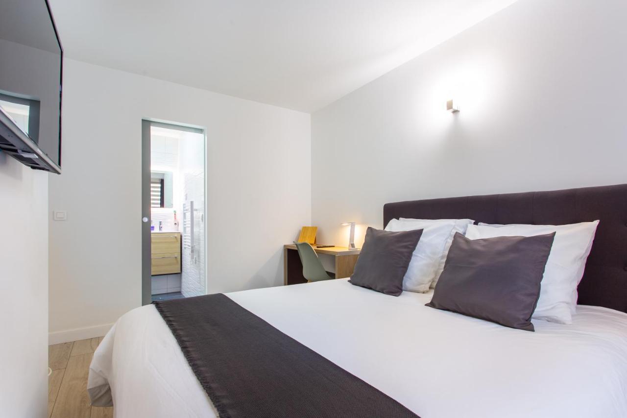 D&E - Paris-Disney - Holidays Apartment - Appartement De Vacances - 5 Chambres- 5 Sdb - 5 Bedrooms - 5 Bathrooms - Netflix シャン・シュル・マルヌ エクステリア 写真