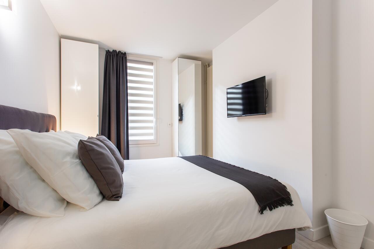 D&E - Paris-Disney - Holidays Apartment - Appartement De Vacances - 5 Chambres- 5 Sdb - 5 Bedrooms - 5 Bathrooms - Netflix シャン・シュル・マルヌ エクステリア 写真