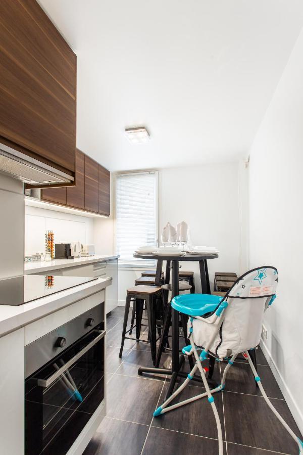 D&E - Paris-Disney - Holidays Apartment - Appartement De Vacances - 5 Chambres- 5 Sdb - 5 Bedrooms - 5 Bathrooms - Netflix シャン・シュル・マルヌ エクステリア 写真