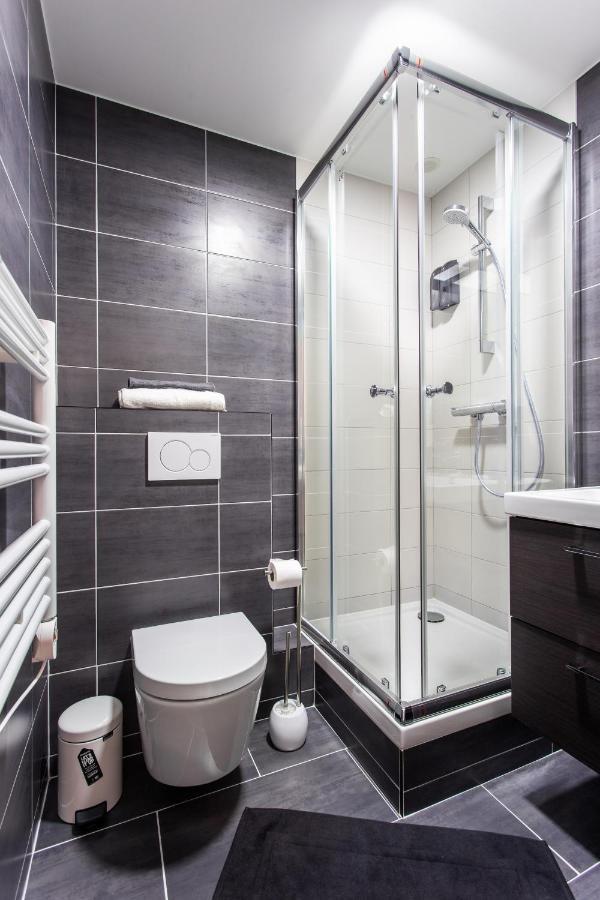 D&E - Paris-Disney - Holidays Apartment - Appartement De Vacances - 5 Chambres- 5 Sdb - 5 Bedrooms - 5 Bathrooms - Netflix シャン・シュル・マルヌ エクステリア 写真