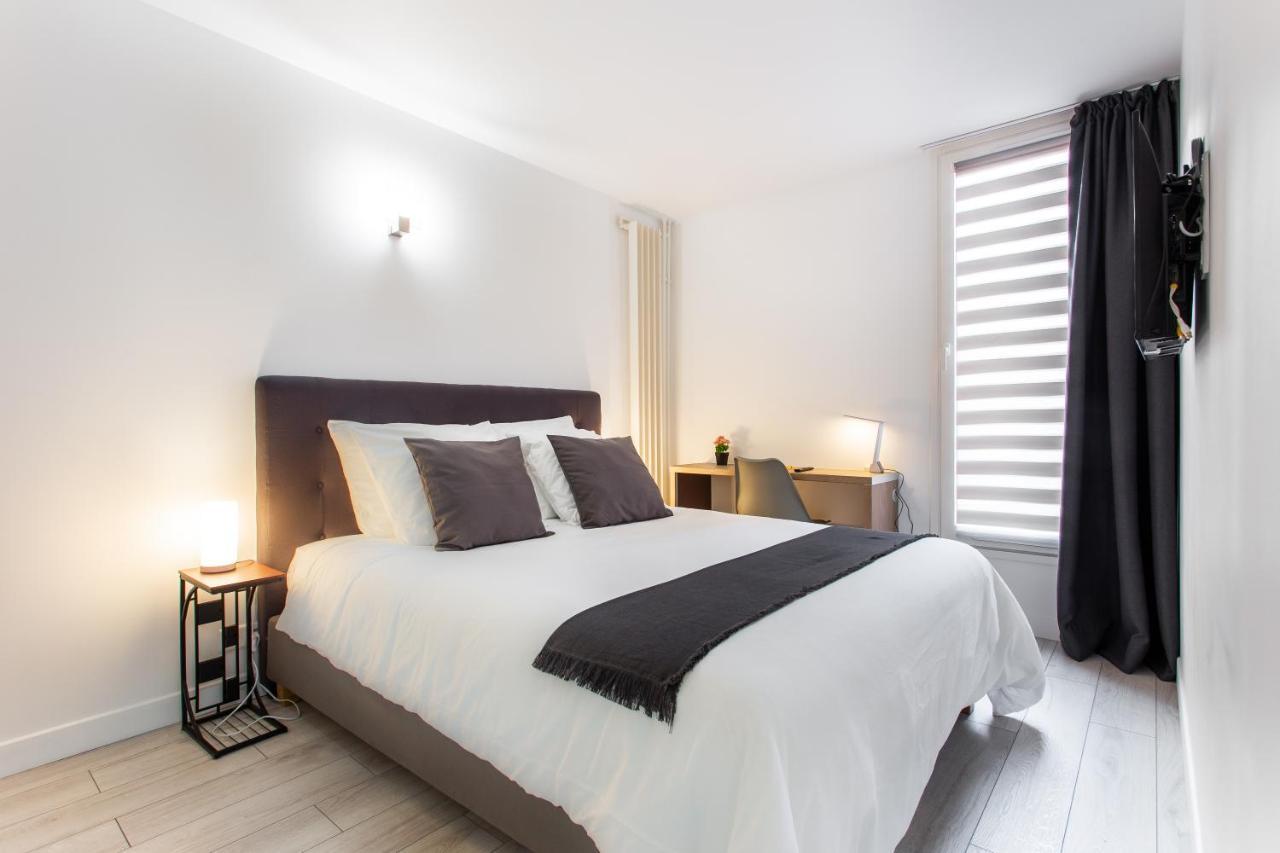 D&E - Paris-Disney - Holidays Apartment - Appartement De Vacances - 5 Chambres- 5 Sdb - 5 Bedrooms - 5 Bathrooms - Netflix シャン・シュル・マルヌ エクステリア 写真