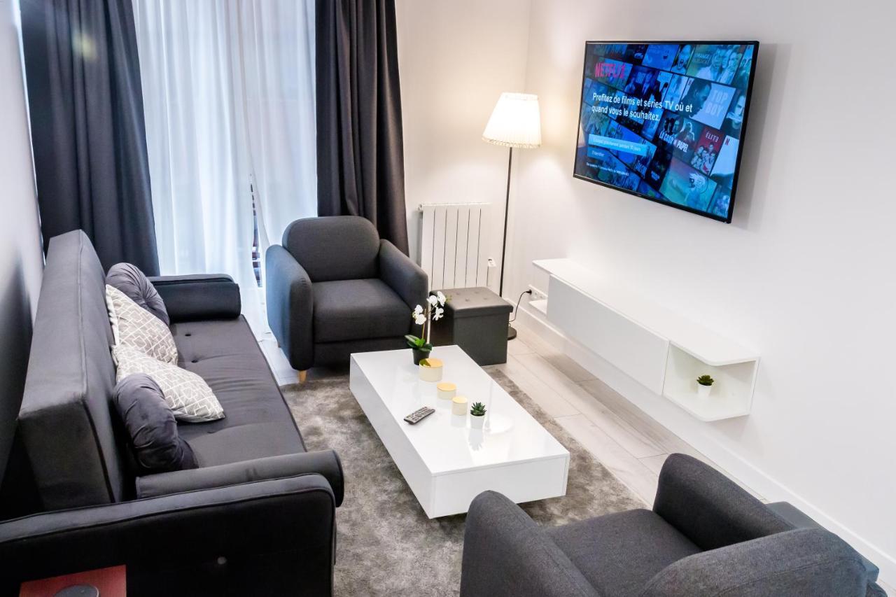 D&E - Paris-Disney - Holidays Apartment - Appartement De Vacances - 5 Chambres- 5 Sdb - 5 Bedrooms - 5 Bathrooms - Netflix シャン・シュル・マルヌ エクステリア 写真