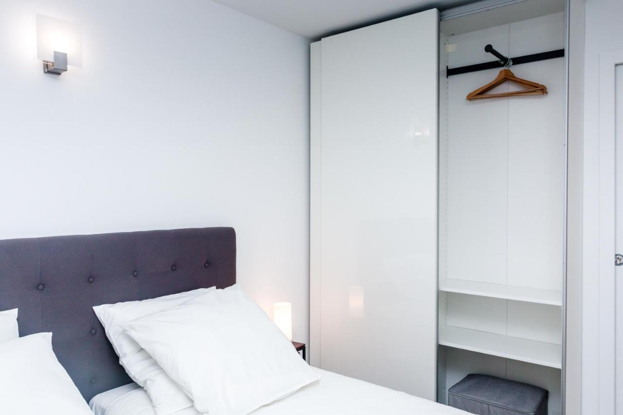 D&E - Paris-Disney - Holidays Apartment - Appartement De Vacances - 5 Chambres- 5 Sdb - 5 Bedrooms - 5 Bathrooms - Netflix シャン・シュル・マルヌ エクステリア 写真